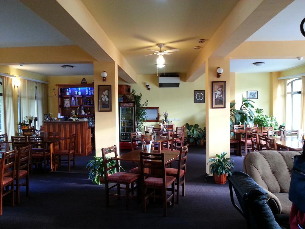 Family Hotel IV Velingrad Exterior foto