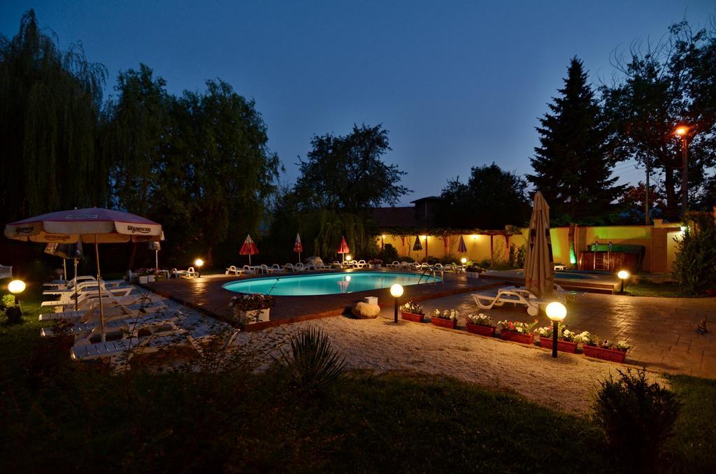 Family Hotel IV Velingrad Exterior foto